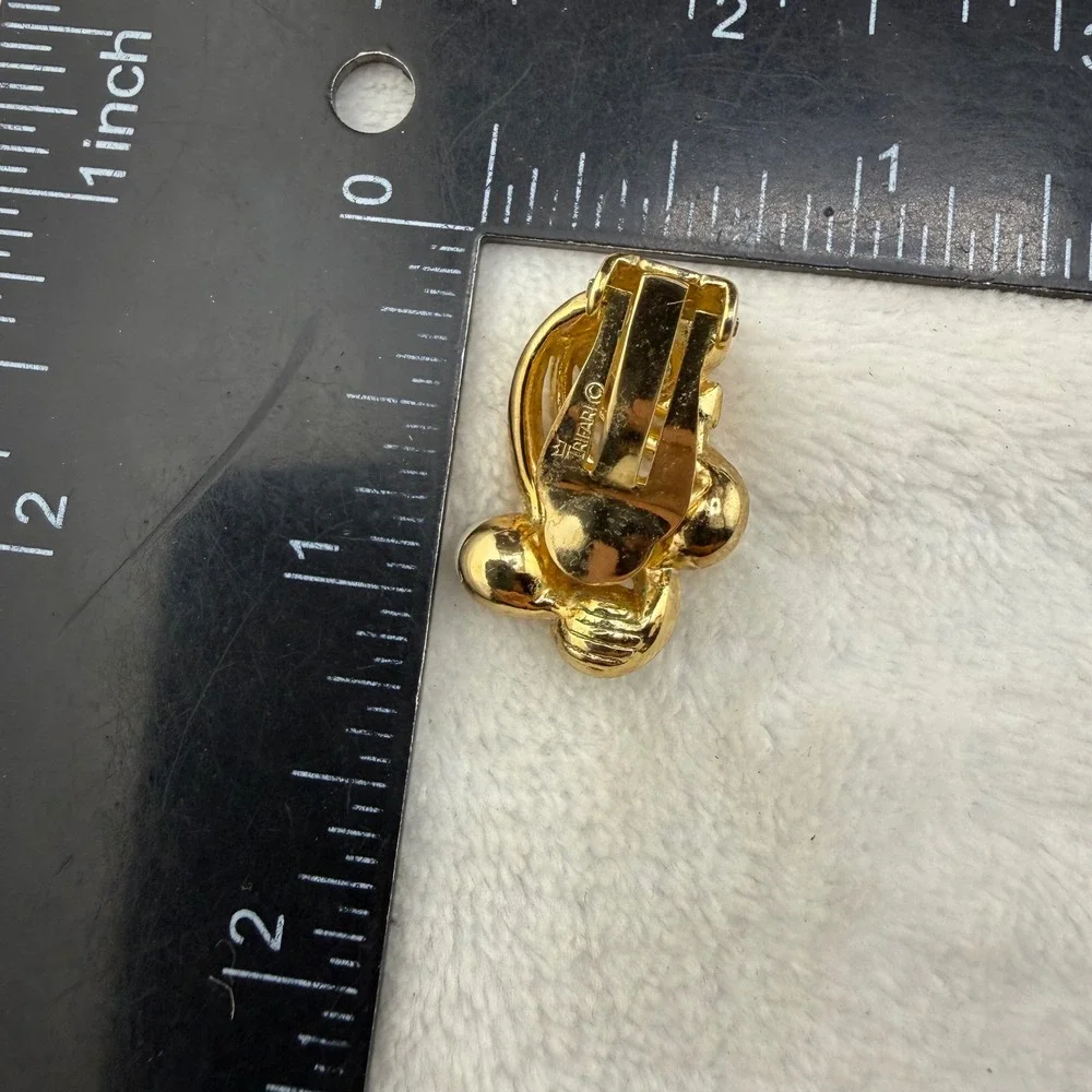 Vintage Trifari Clip On Earrings Gold Tone White Faux Pearl Swirl